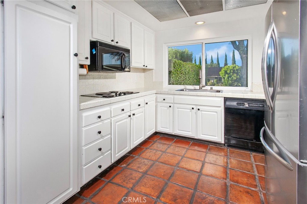 23633 Del Cerro Circle