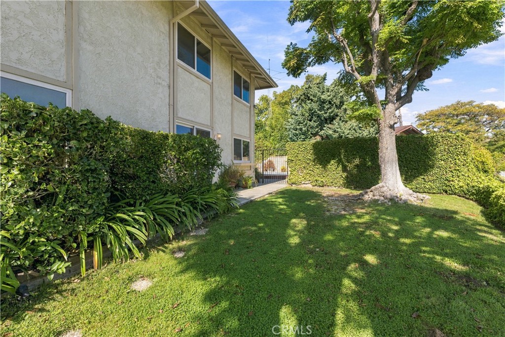 23633 Del Cerro Circle