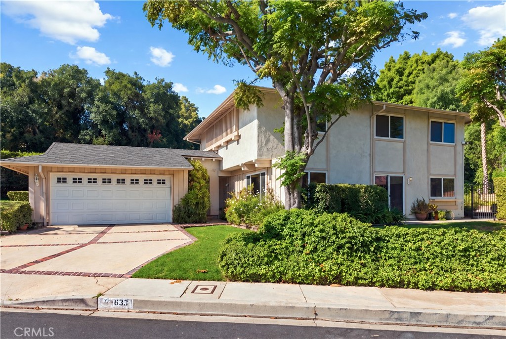 23633 Del Cerro Circle