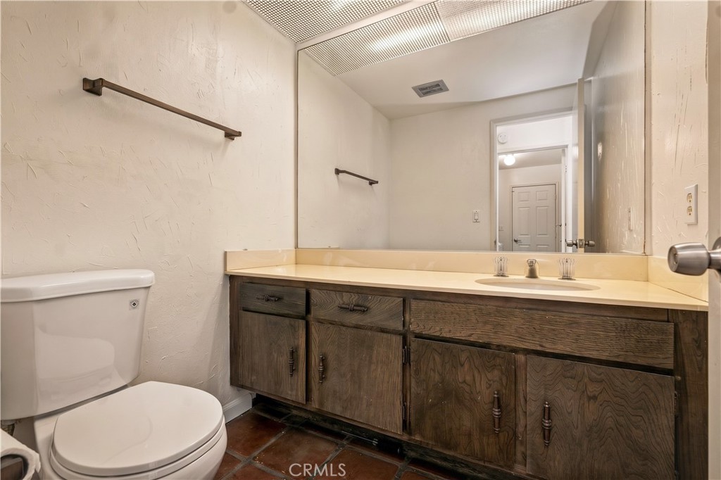 23633 Del Cerro Circle