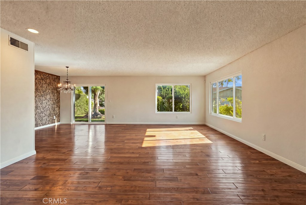 23633 Del Cerro Circle