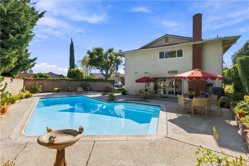 23633 Del Cerro Circle