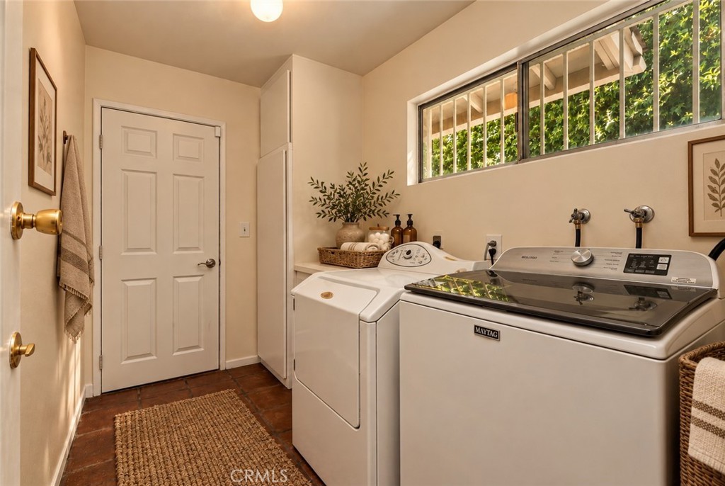 23633 Del Cerro Circle