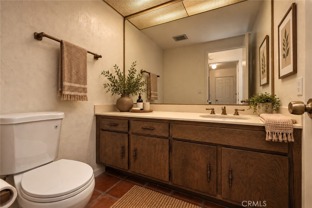 23633 Del Cerro Circle