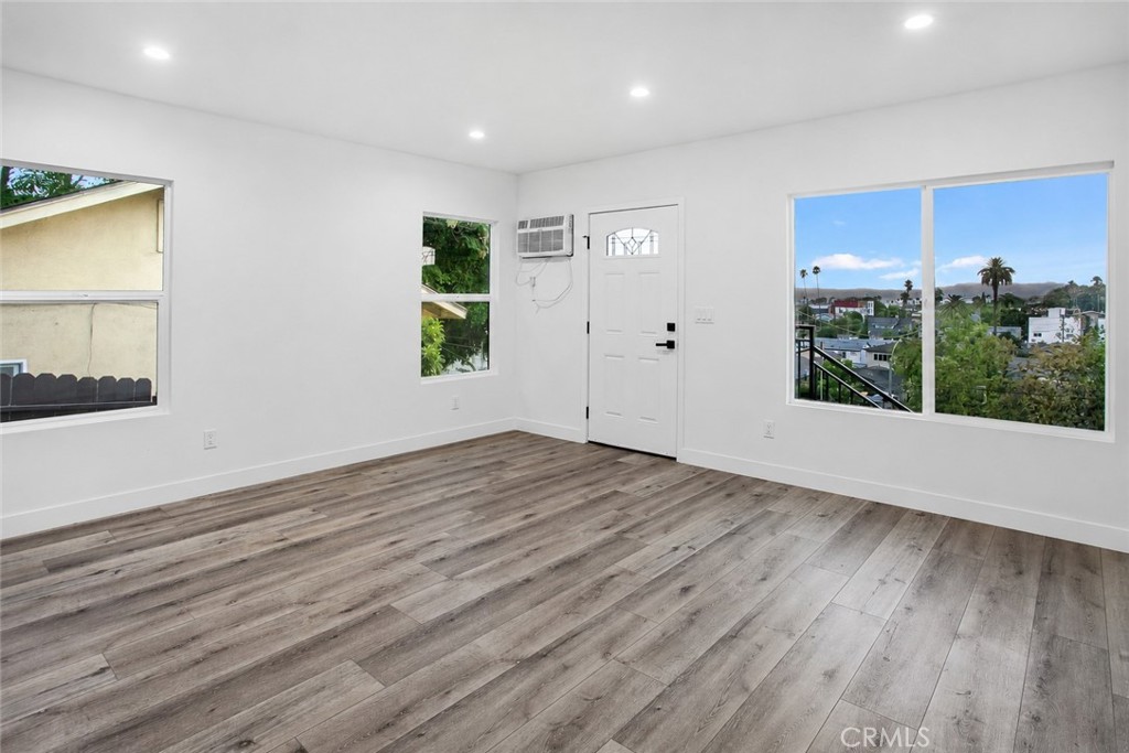 216 - 218 N Park View Street