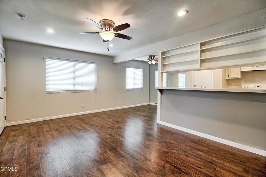 2042 Avenida Placida 2