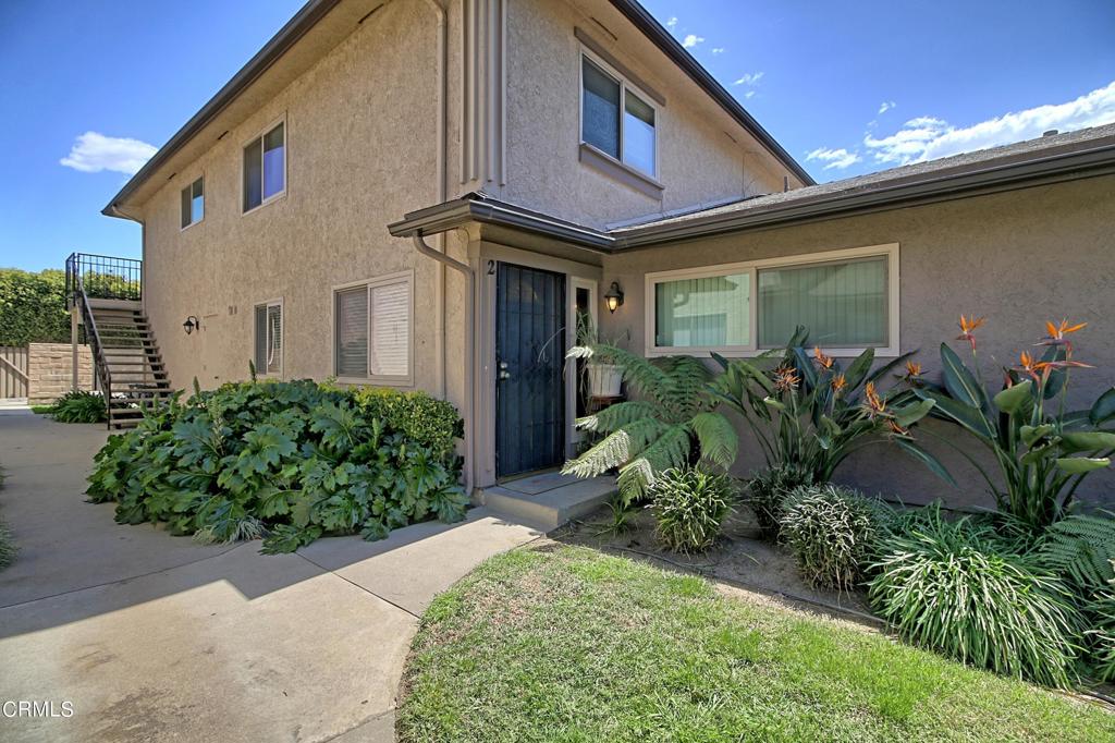 2042 Avenida Placida 2