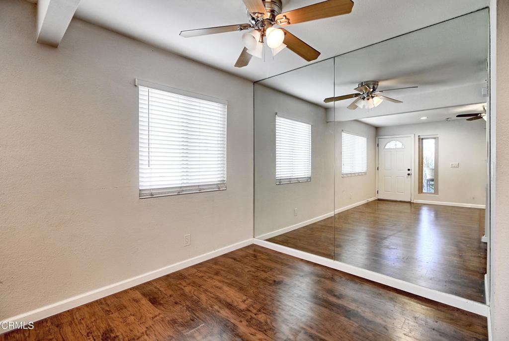 2042 Avenida Placida 2