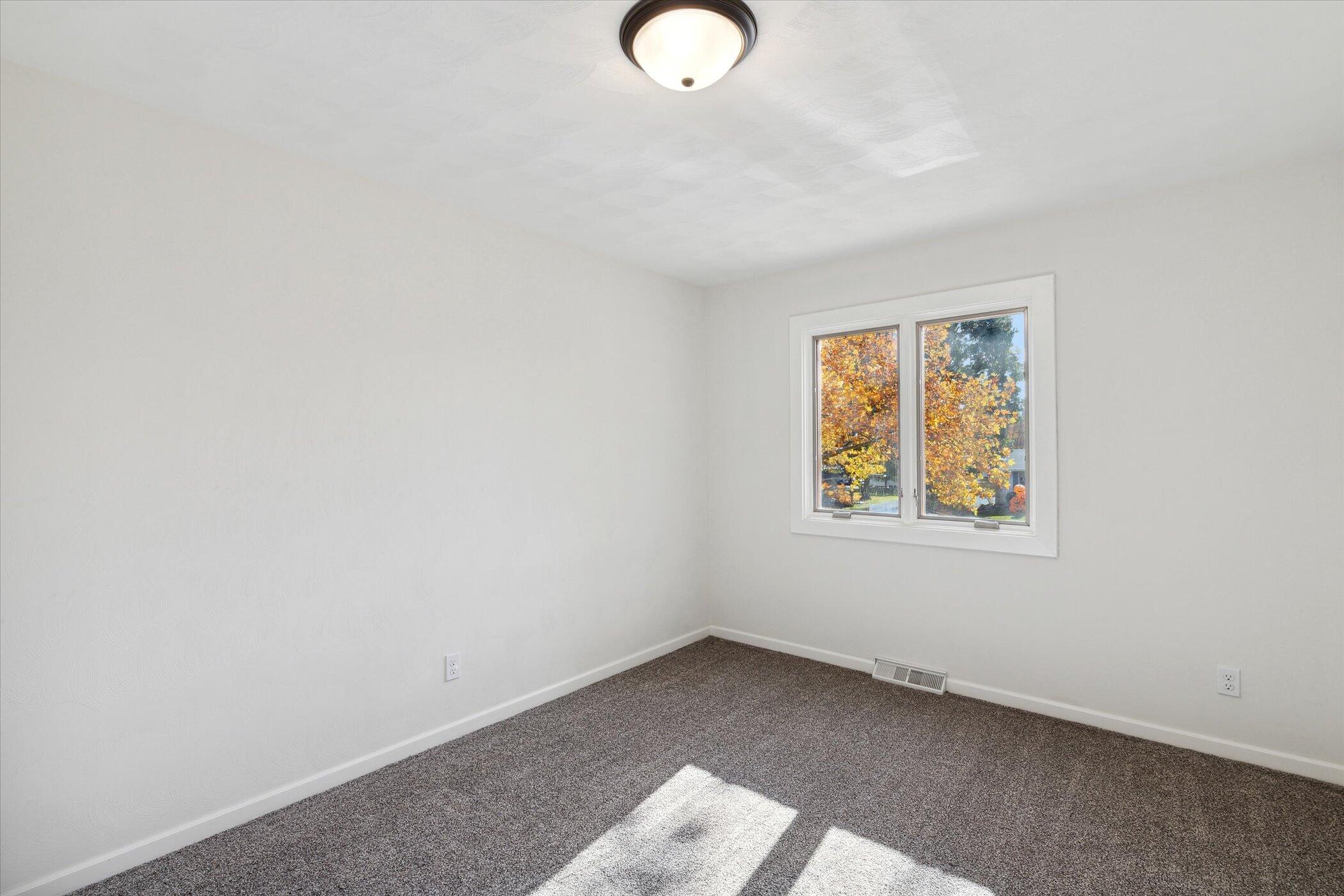 1135 Autumn Drive
