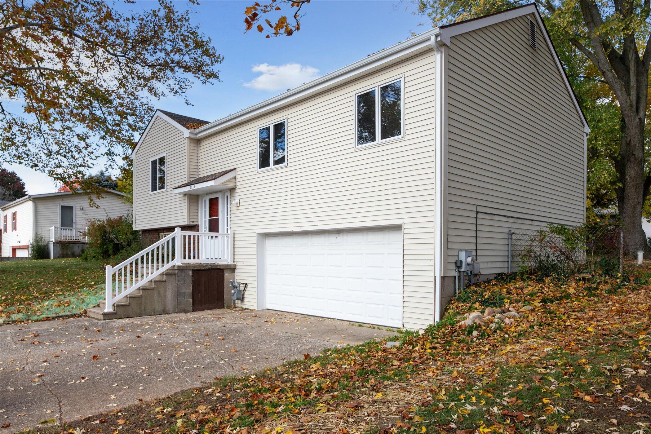 1135 Autumn Drive