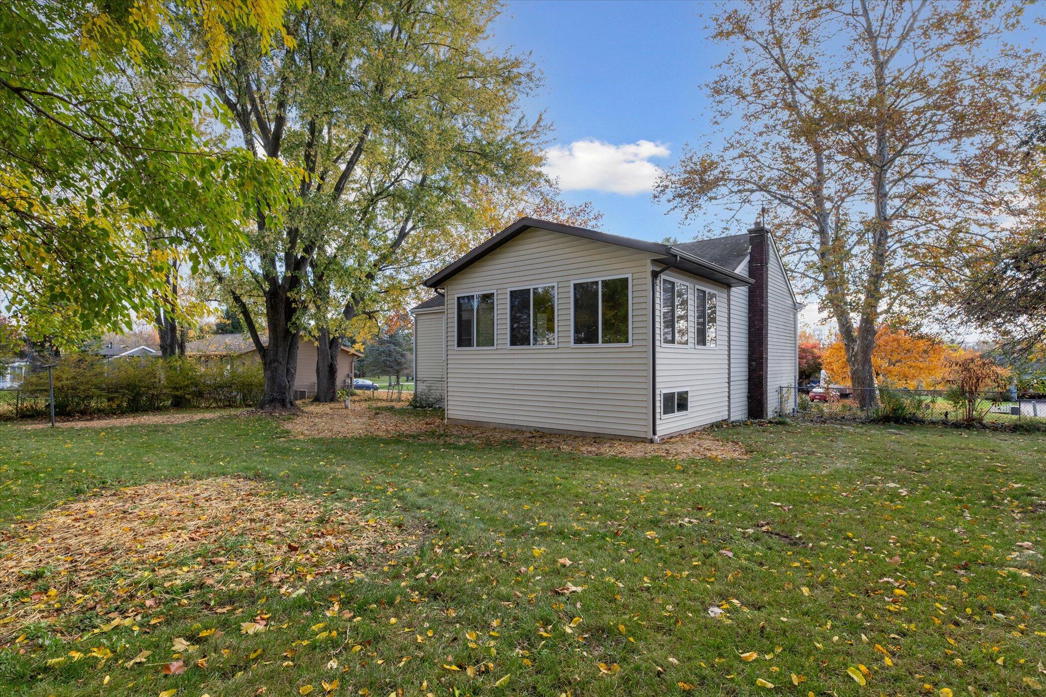 1135 Autumn Drive