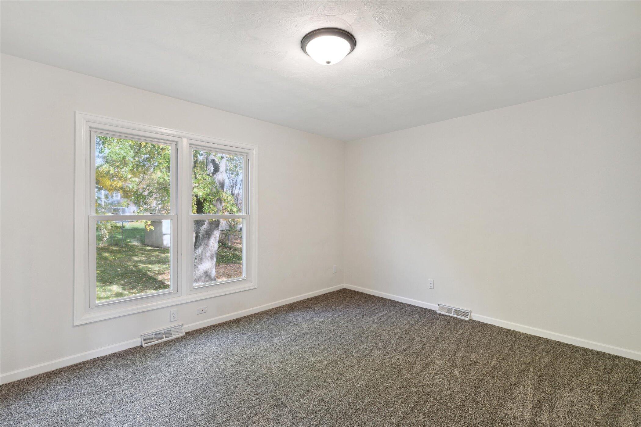 1135 Autumn Drive