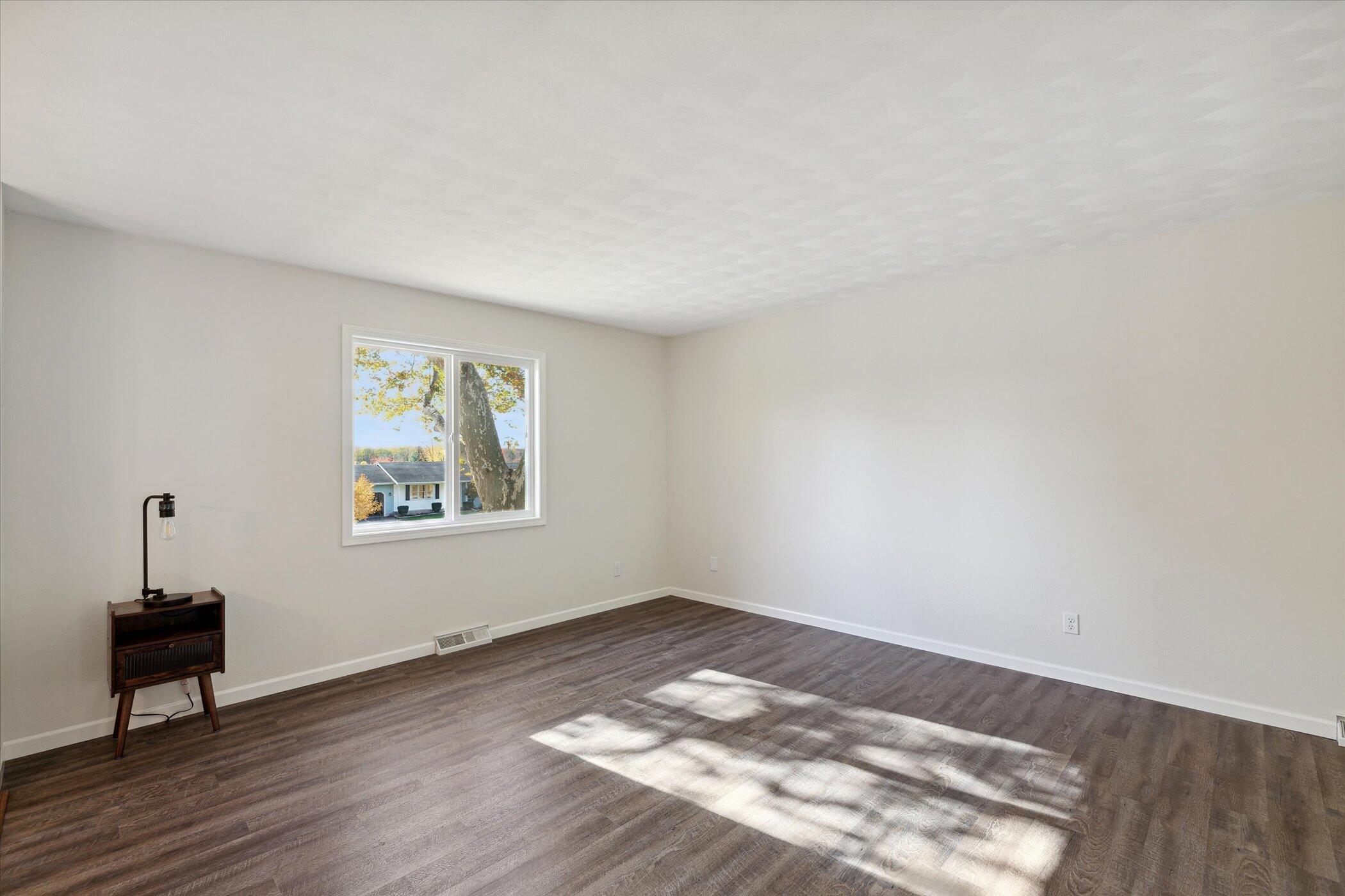 1135 Autumn Drive