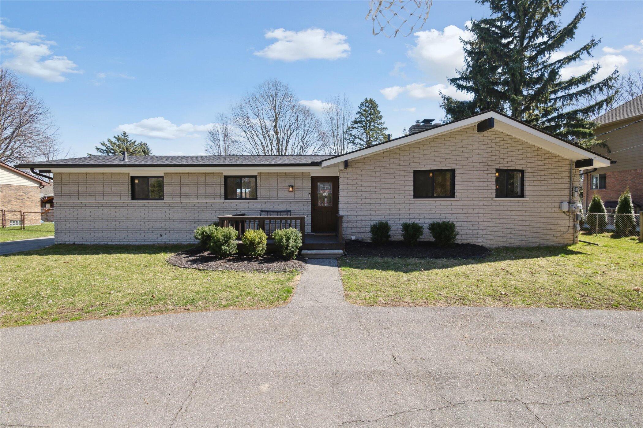 49772 Jefferson Avenue