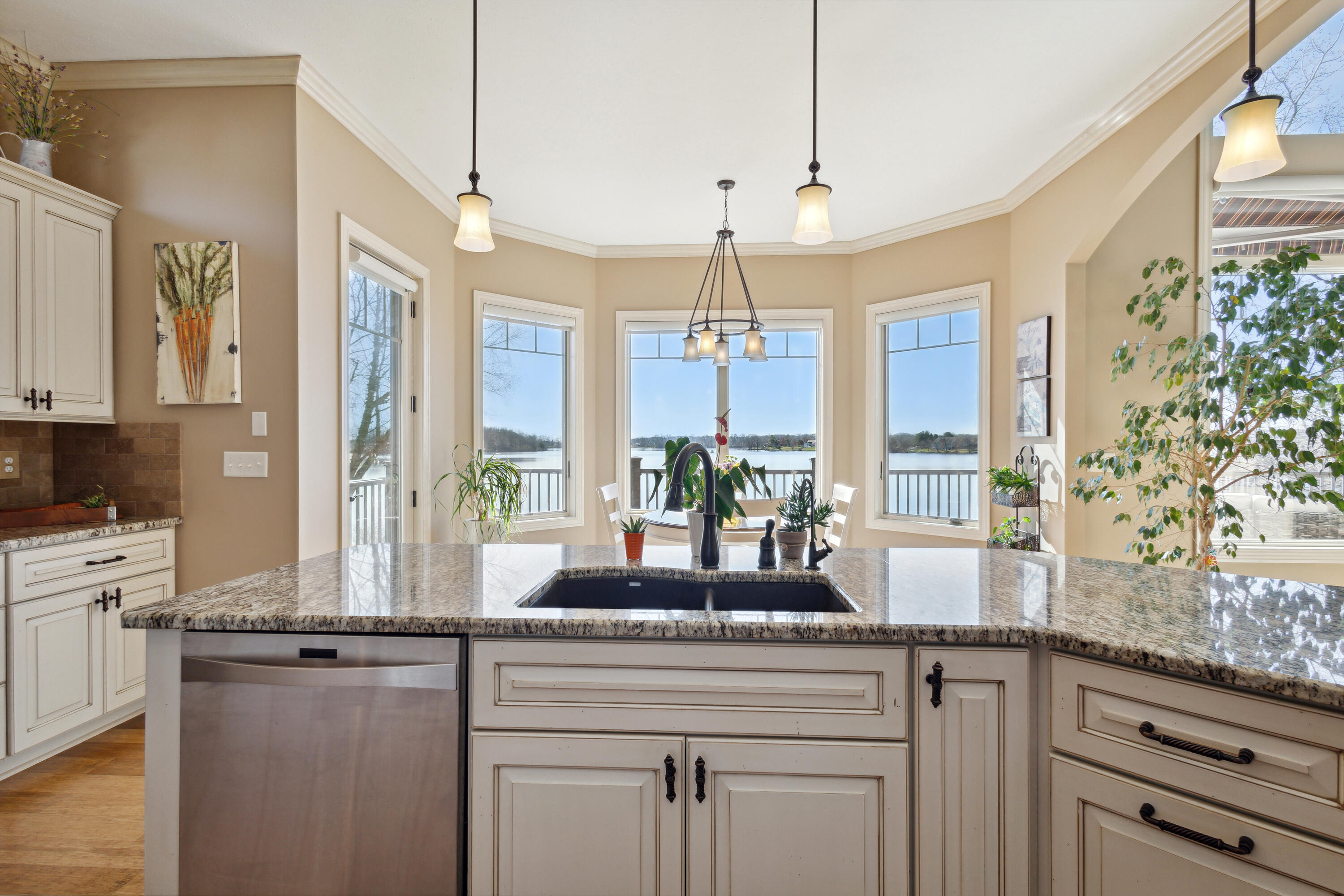 25341 Island View Lane