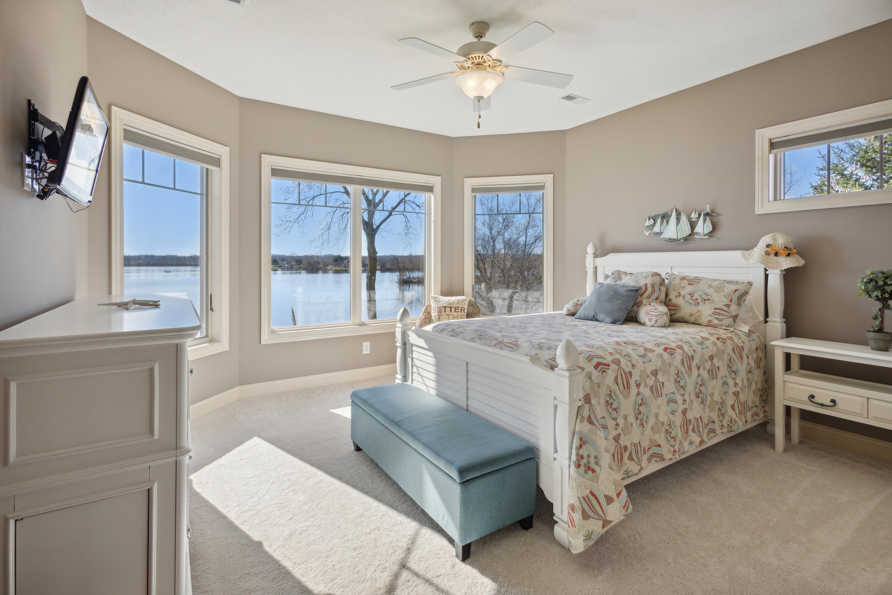 25341 Island View Lane