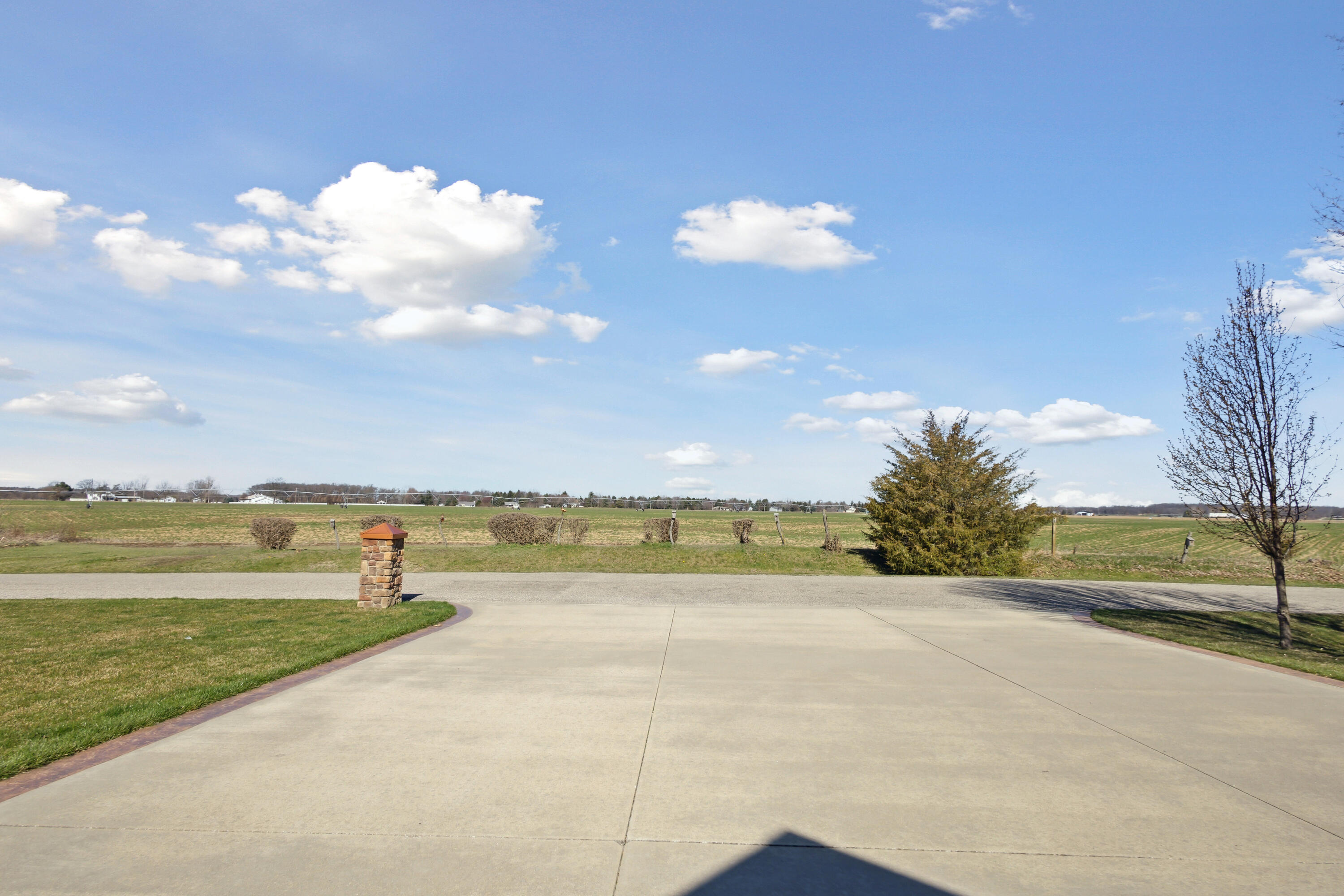 25341 Island View Lane