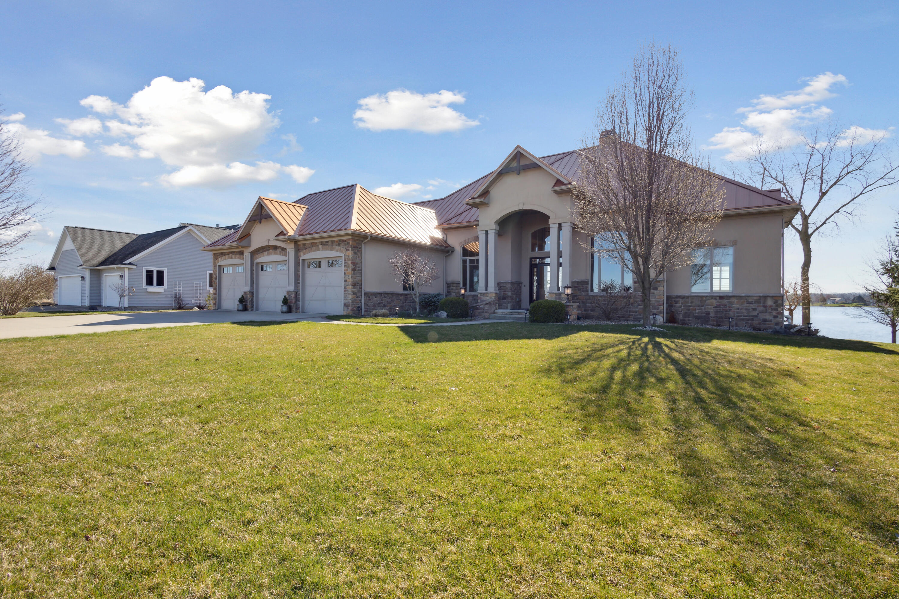 25341 Island View Lane