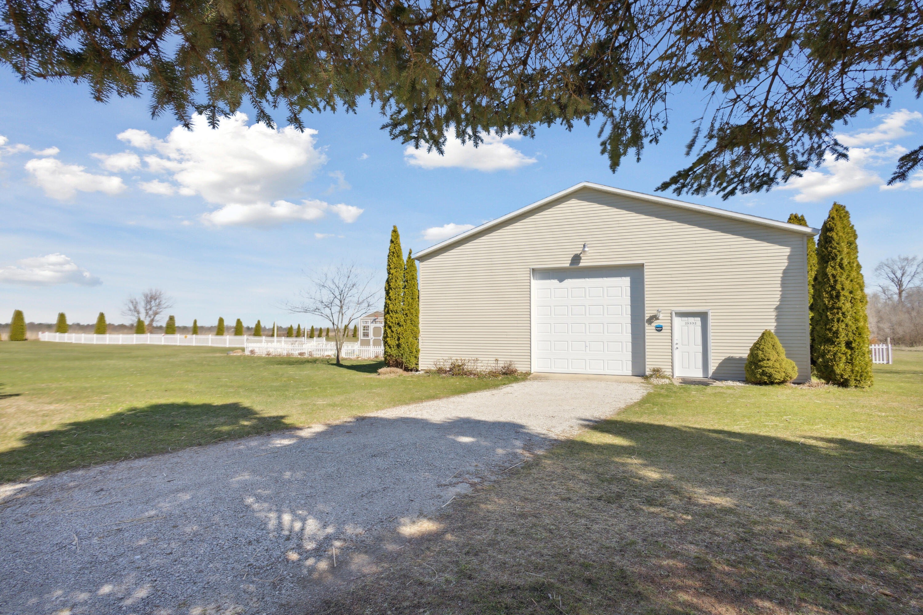 25341 Island View Lane