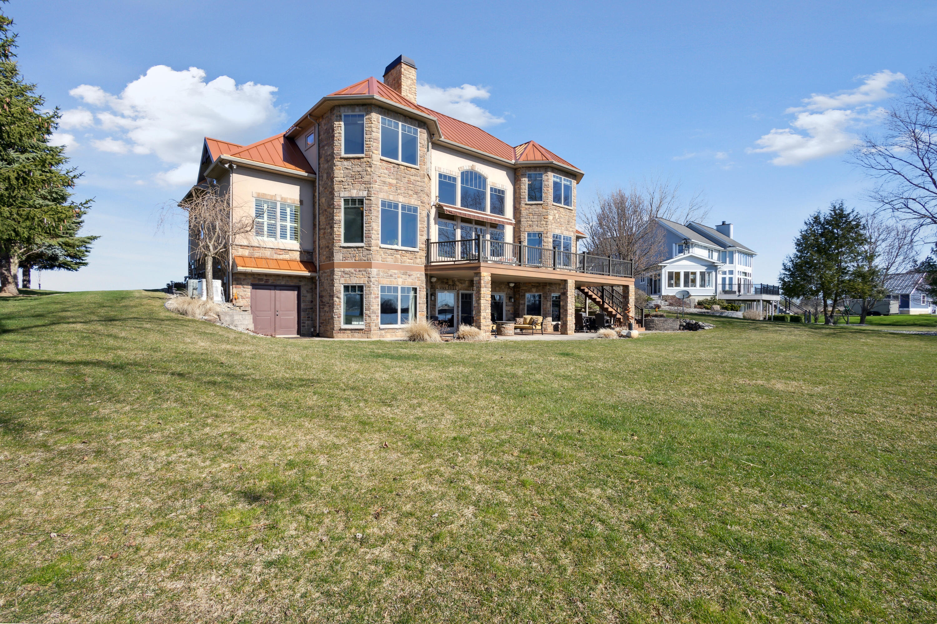 25341 Island View Lane