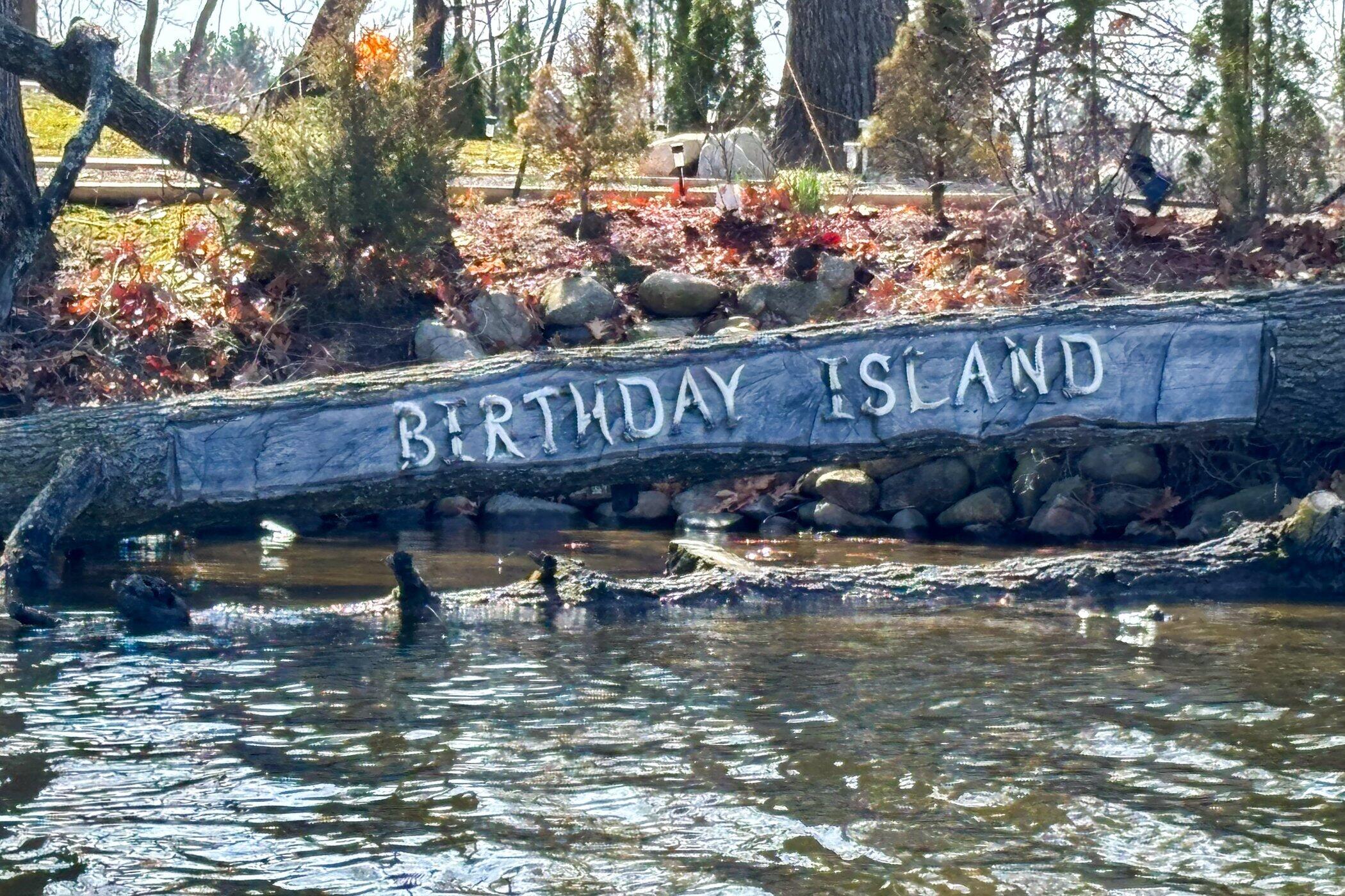 25341 Island View Lane