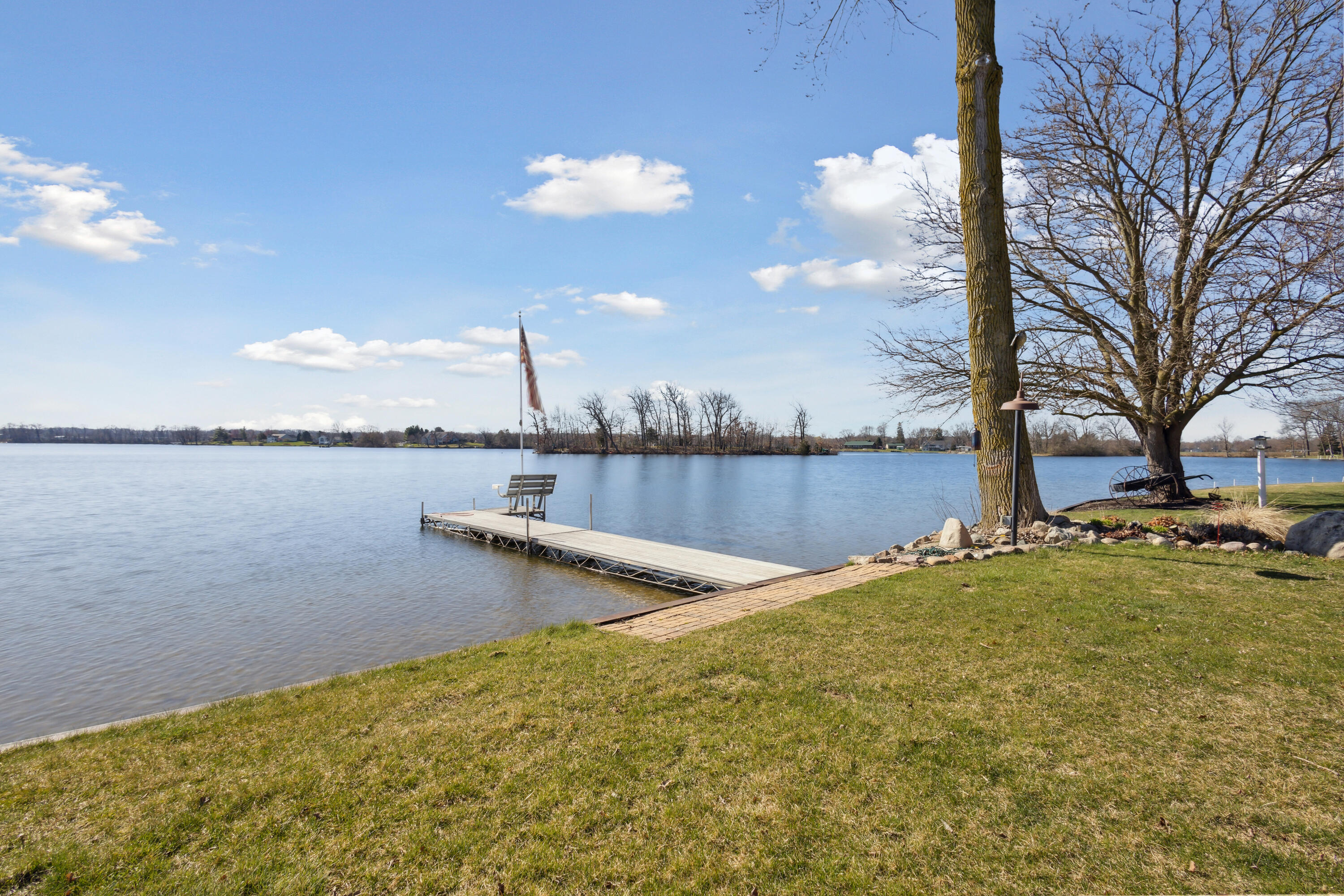 25341 Island View Lane