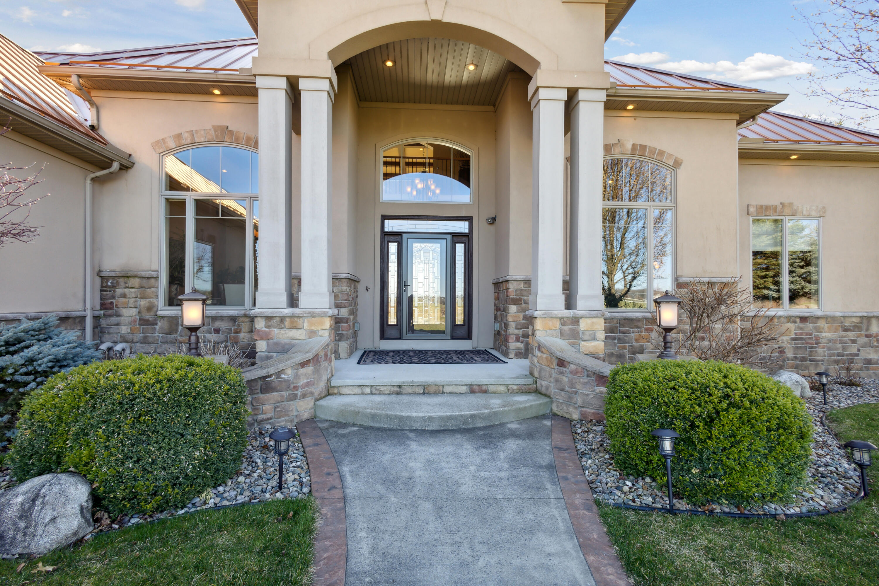 25341 Island View Lane