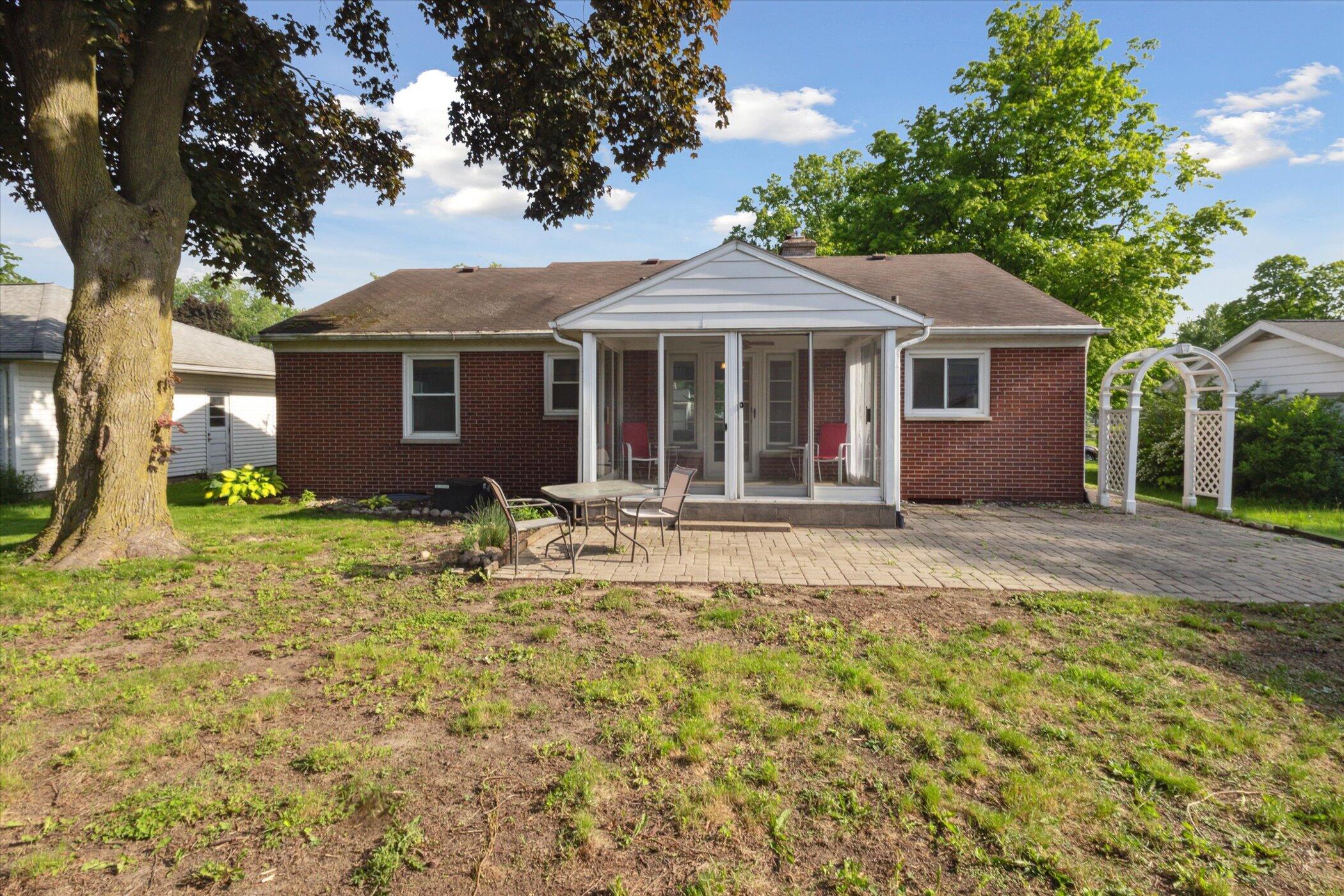 1838 Nottingham Avenue