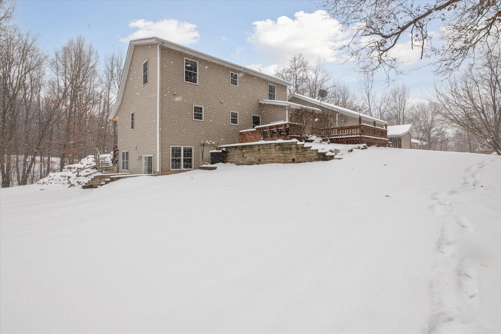 9612 2 1/2 Mile Road