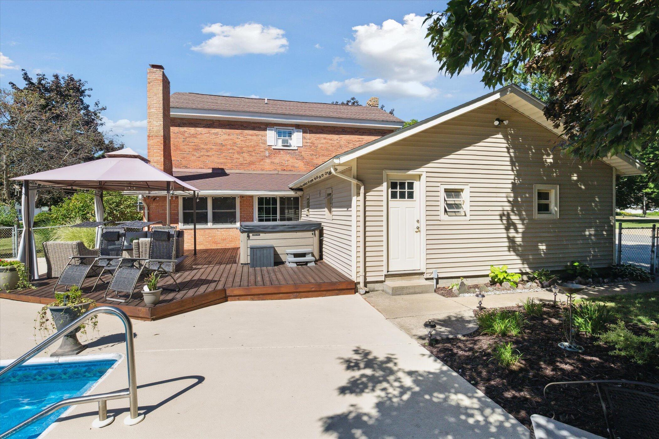 330 E Main Street