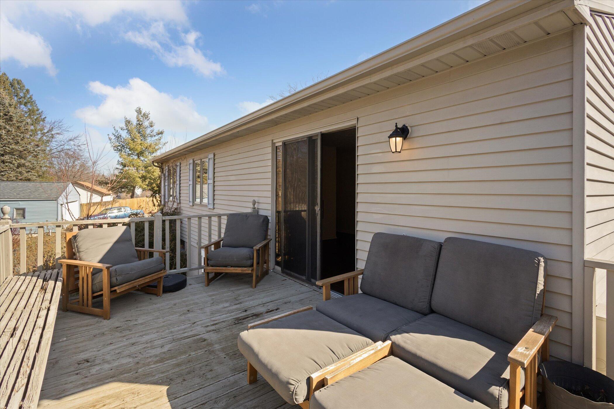 5828 Ellendale Drive