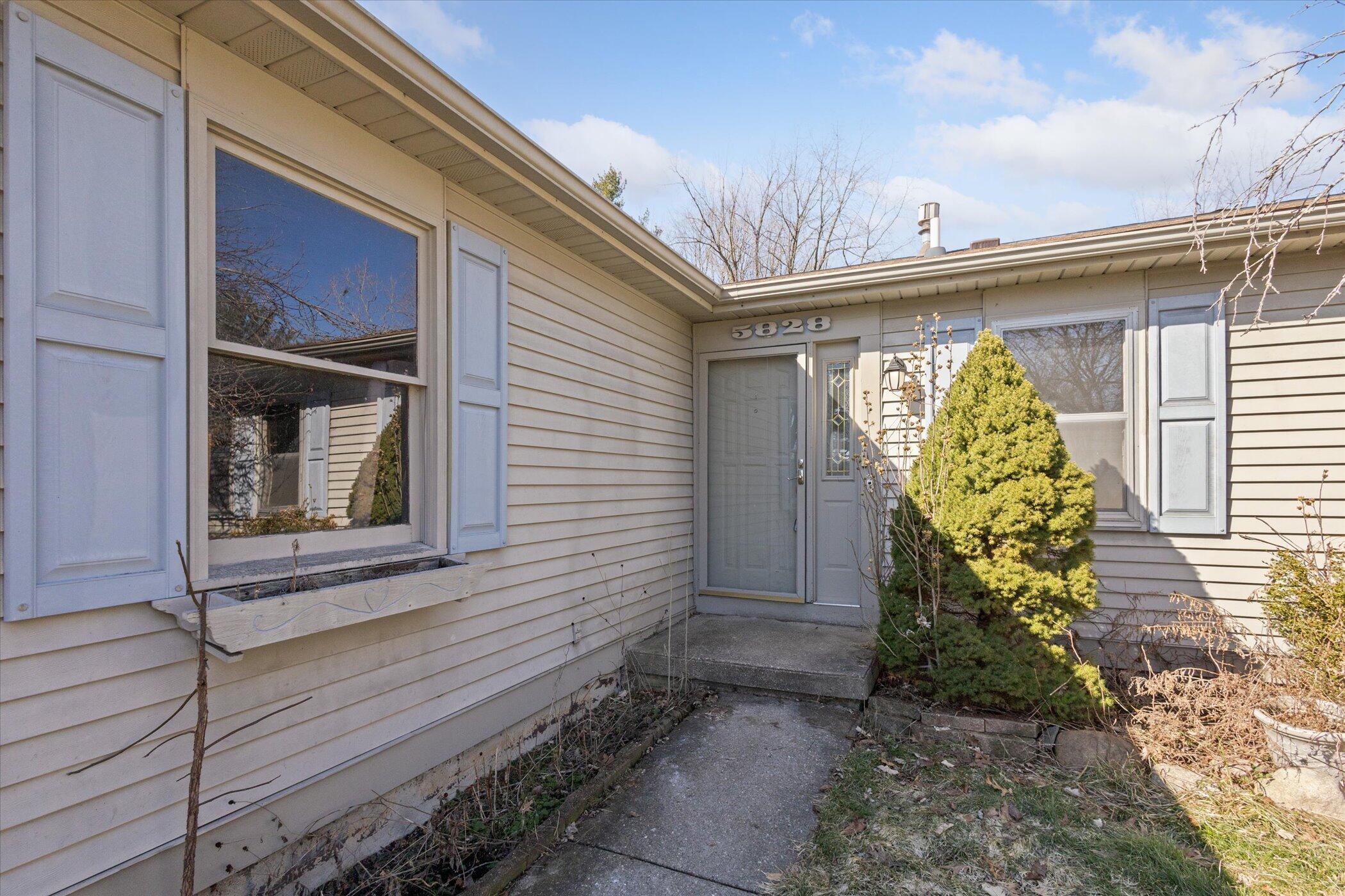 5828 Ellendale Drive