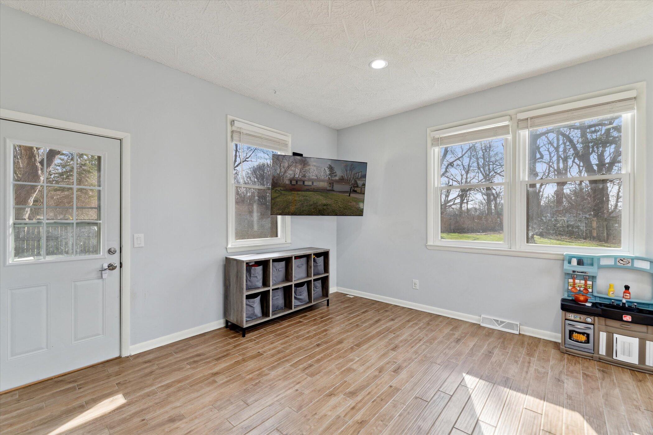 1129 Berkshire Drive