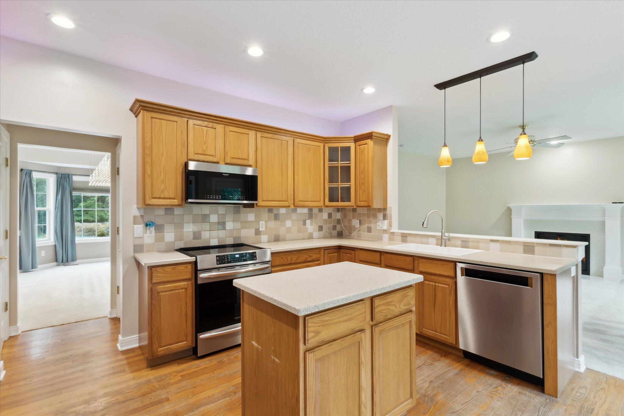 3321 Wickshire Lane