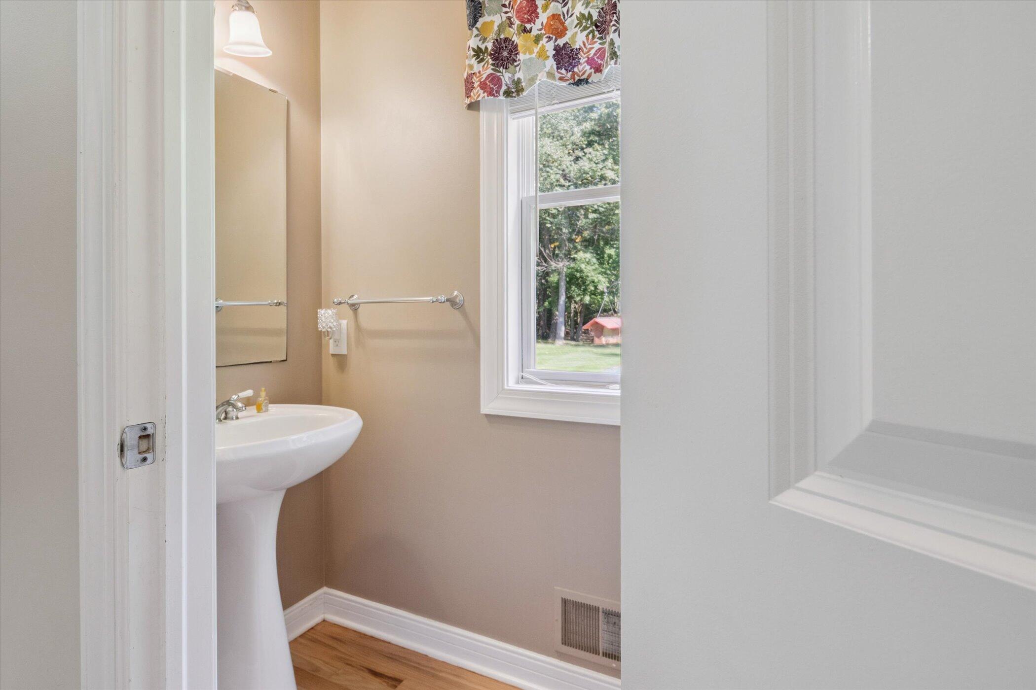 3321 Wickshire Lane