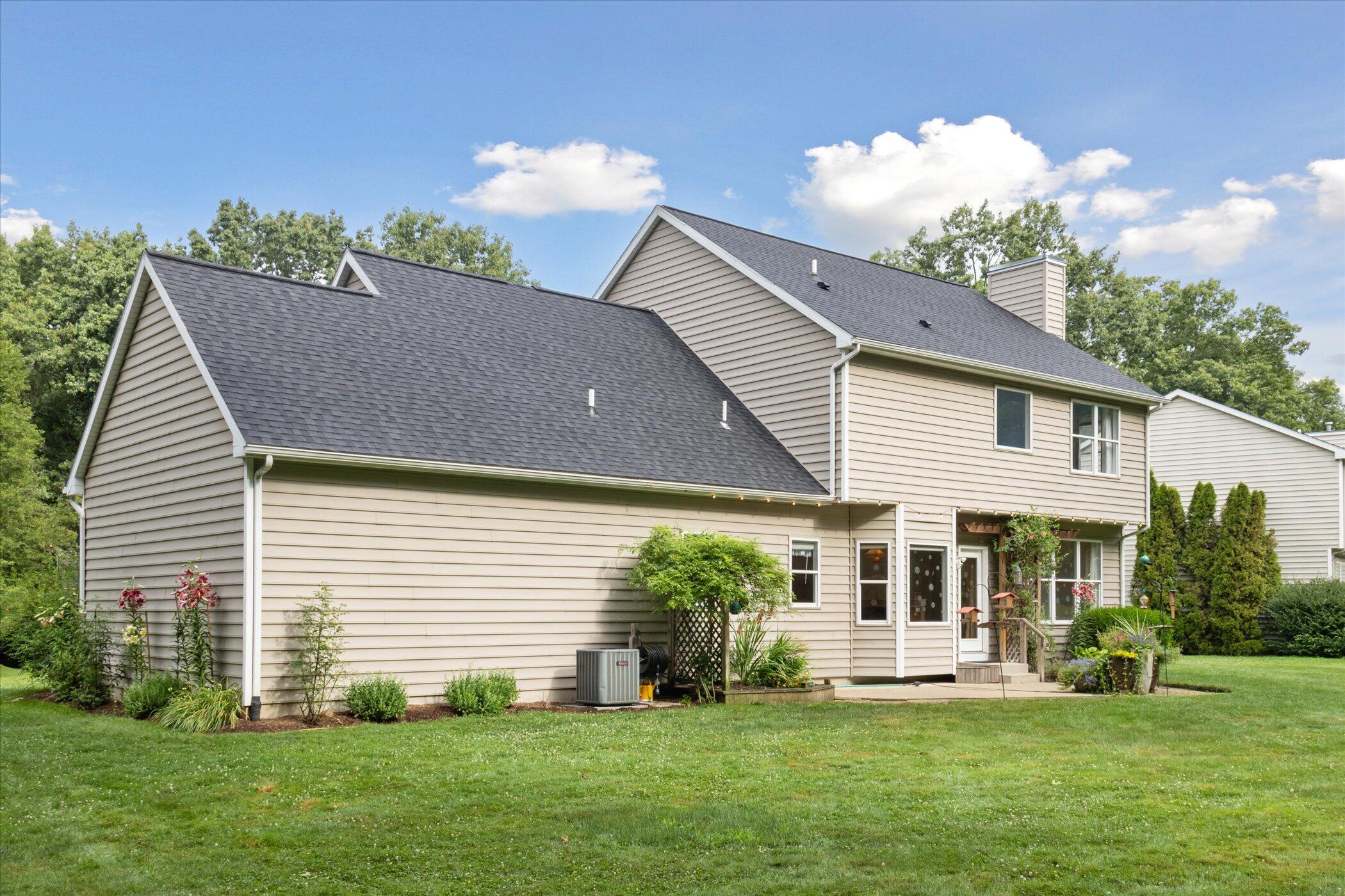 3321 Wickshire Lane