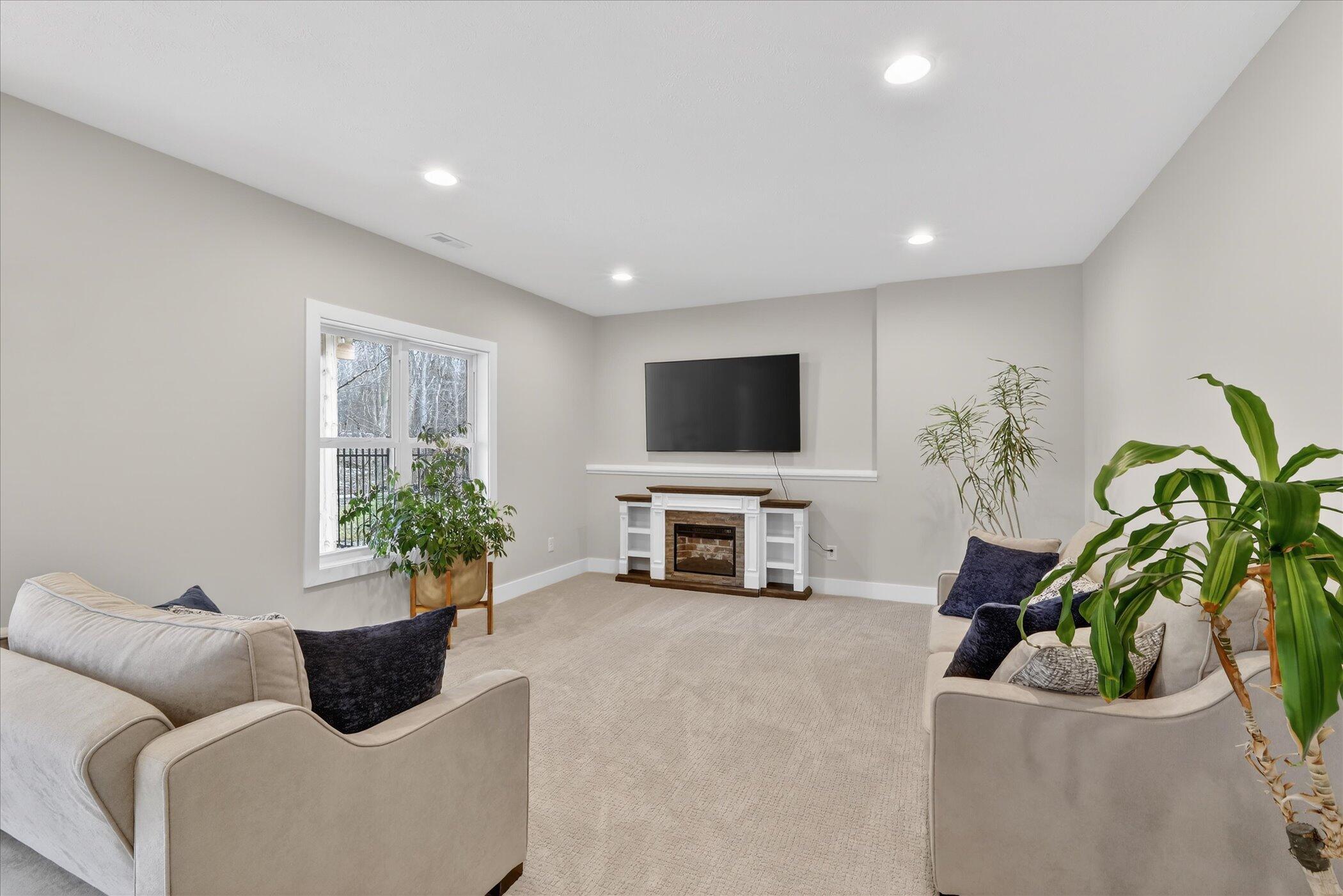 10597 Sharon Lee Lane 88