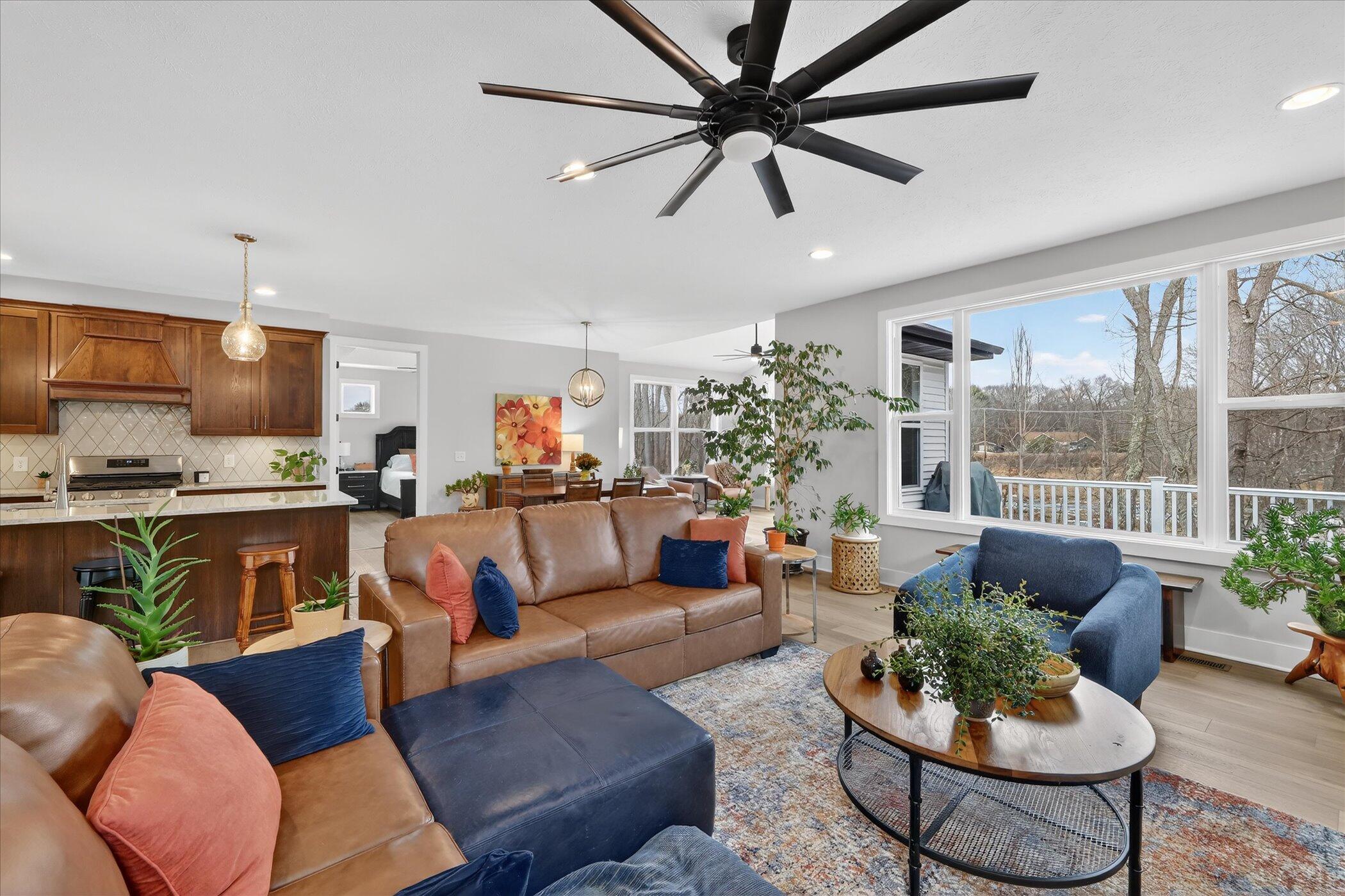 10597 Sharon Lee Lane 88