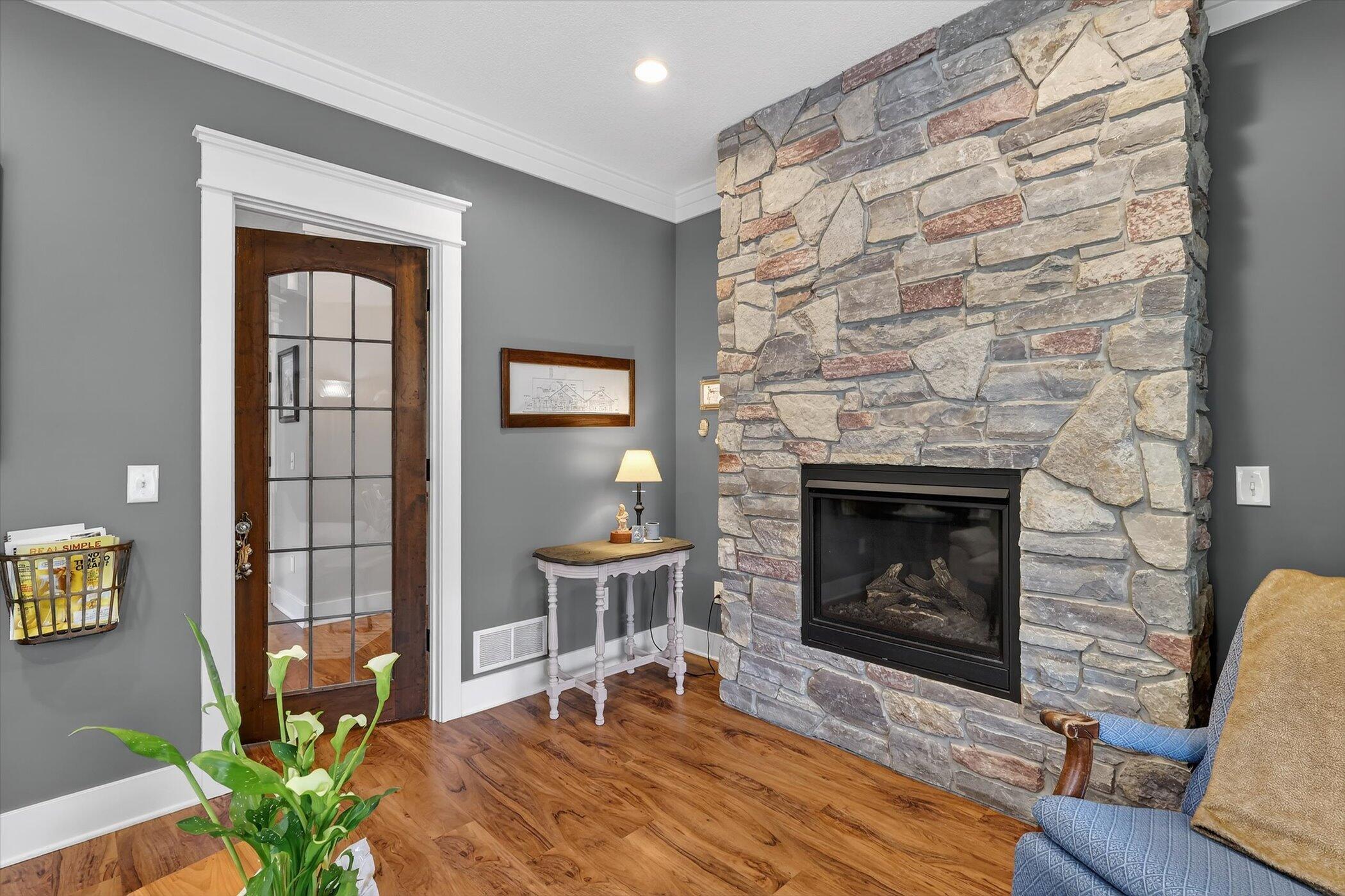 2214 Shelter Pointe Drive