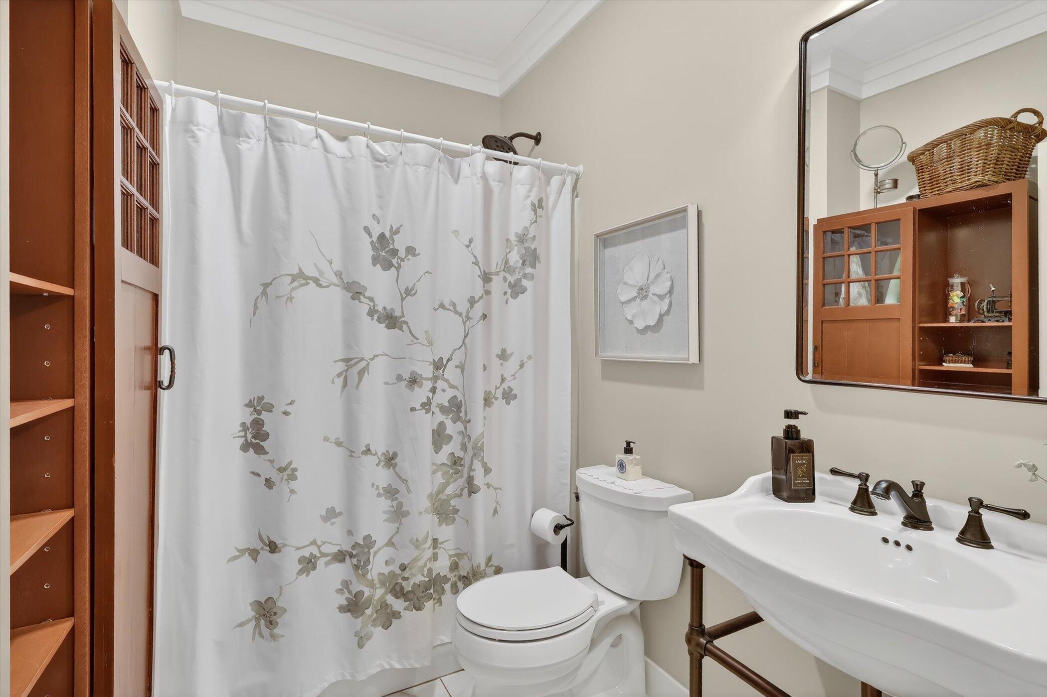 2214 Shelter Pointe Drive