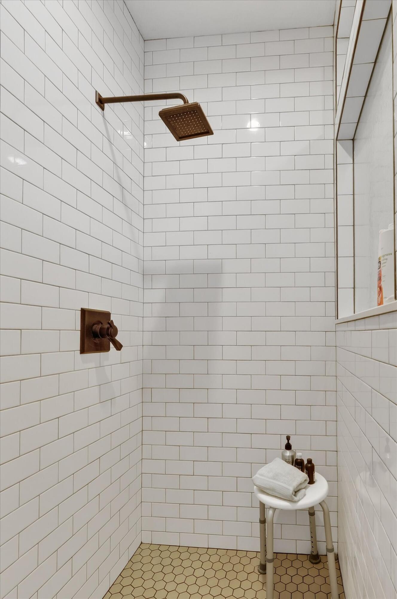 2214 Shelter Pointe Drive