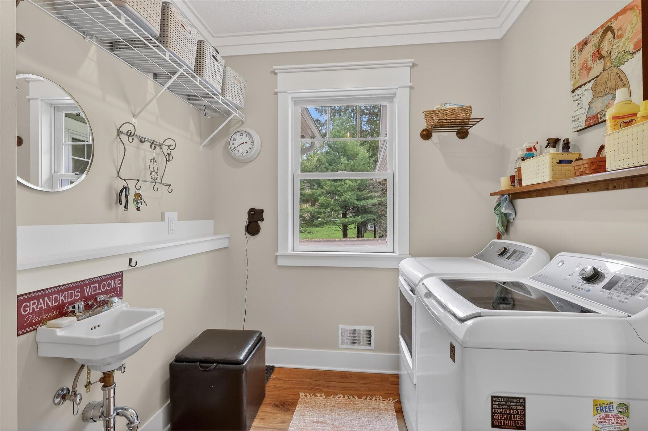 2214 Shelter Pointe Drive