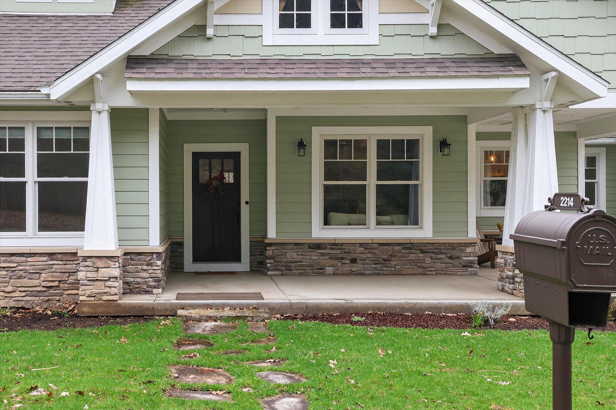 2214 Shelter Pointe Drive