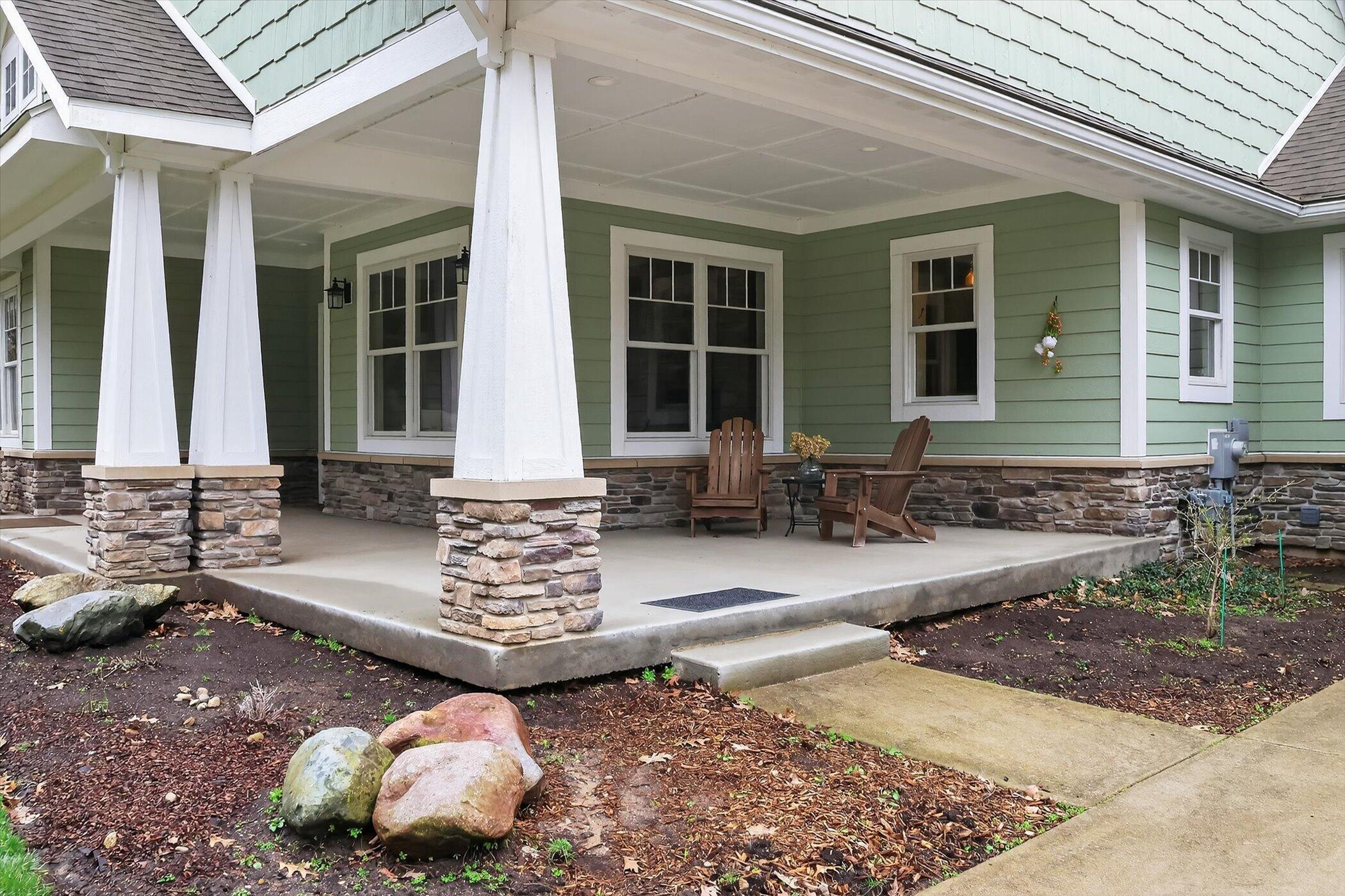 2214 Shelter Pointe Drive