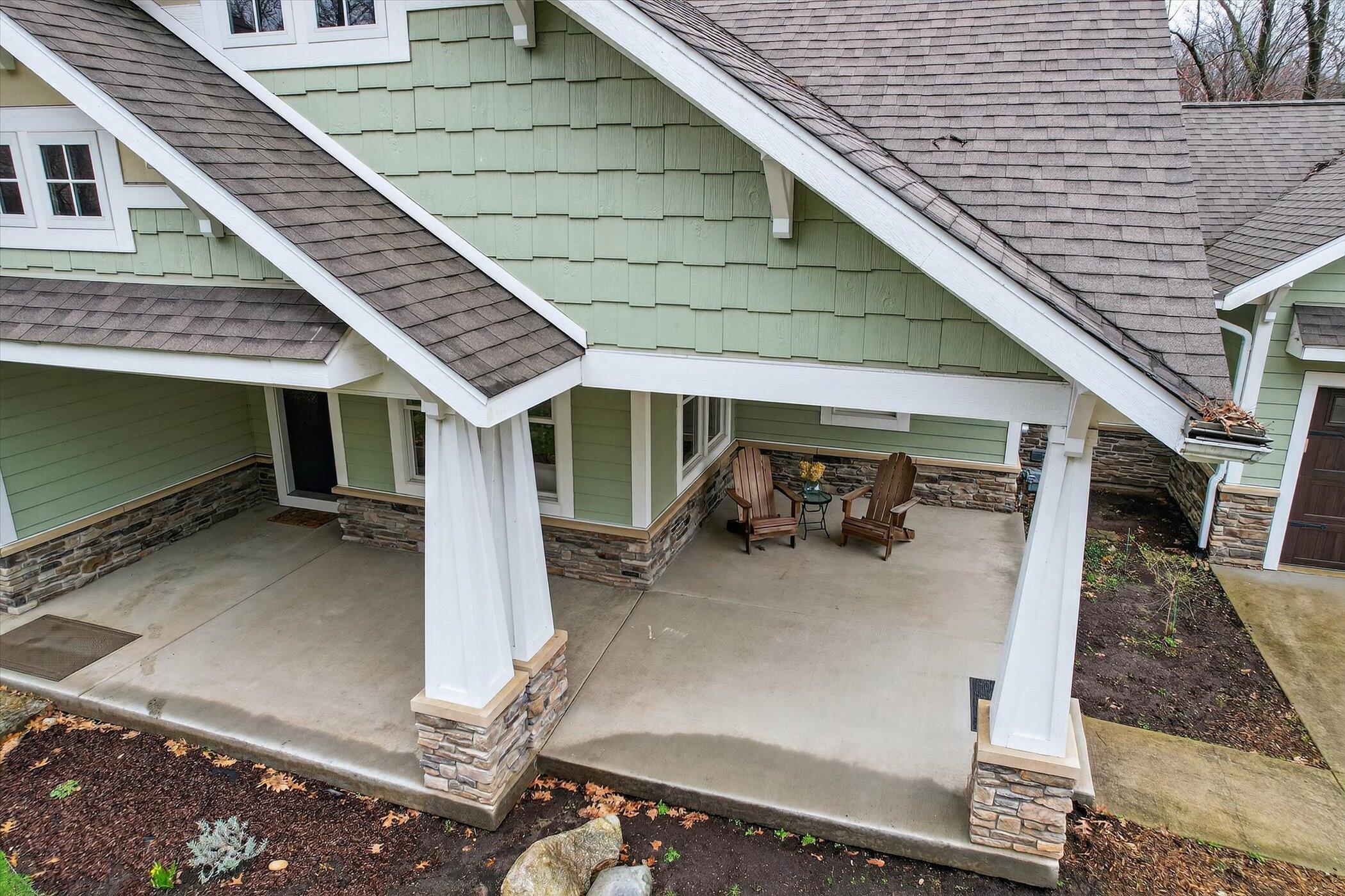 2214 Shelter Pointe Drive