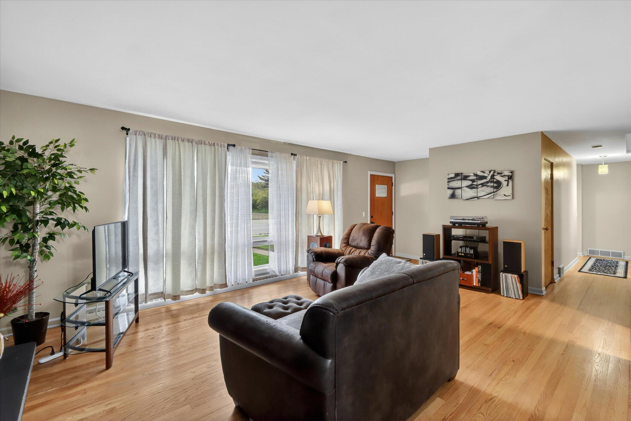 814 N Drake Road