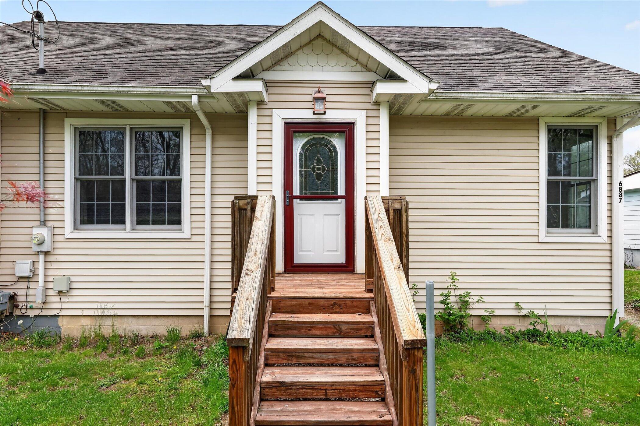 6887 E Main Street