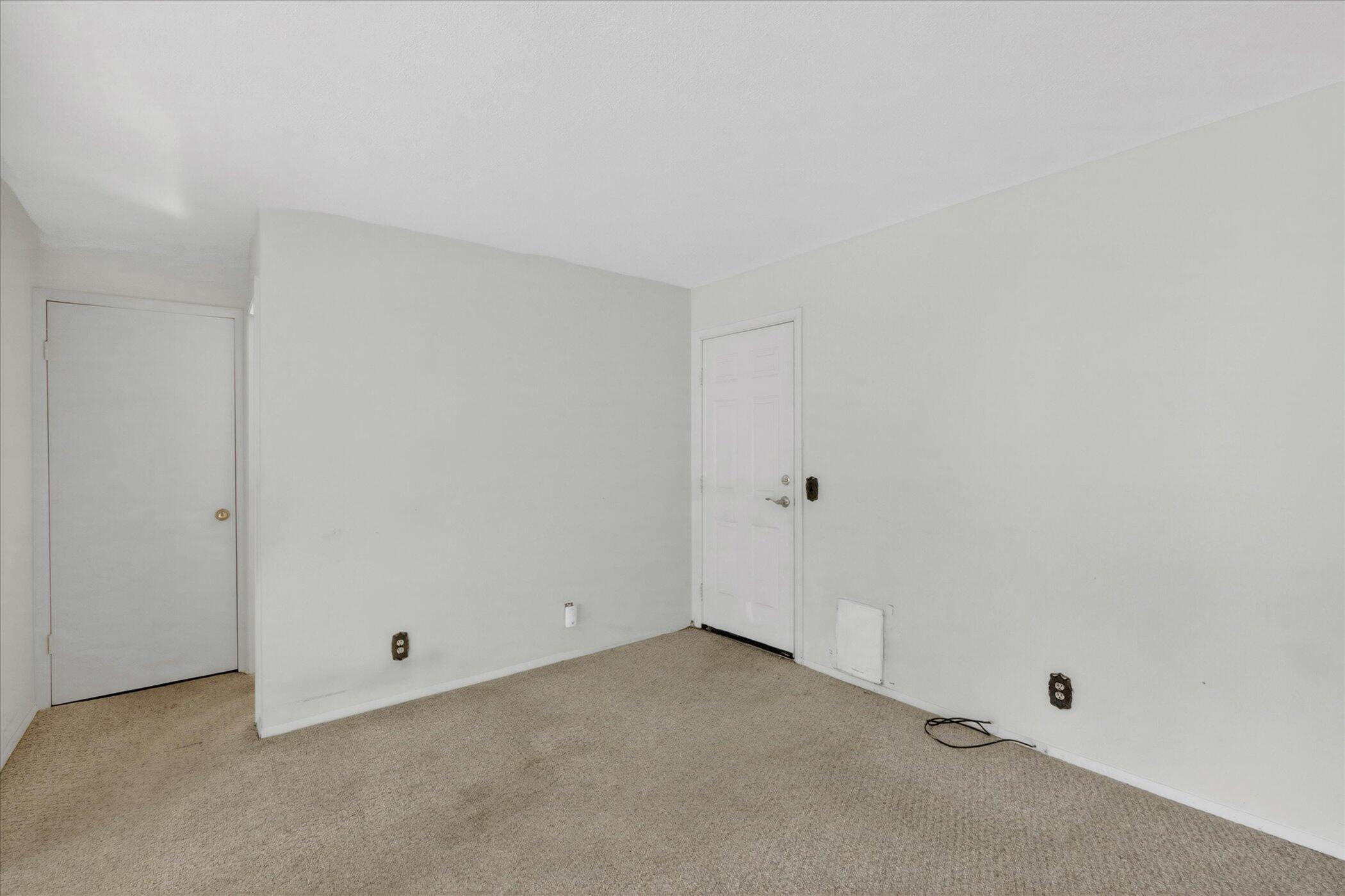 565 Collette Avenue