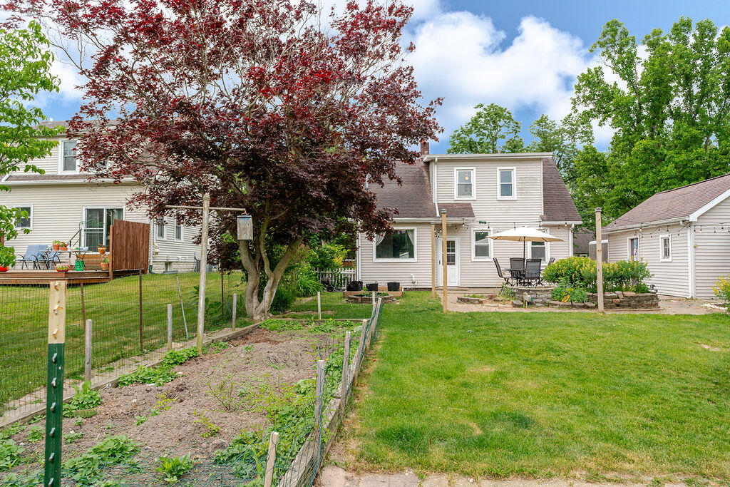 420 Oakhurst Avenue