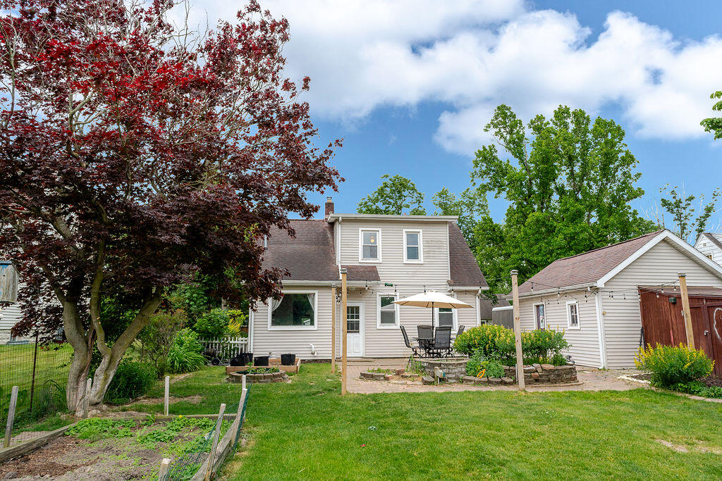 420 Oakhurst Avenue